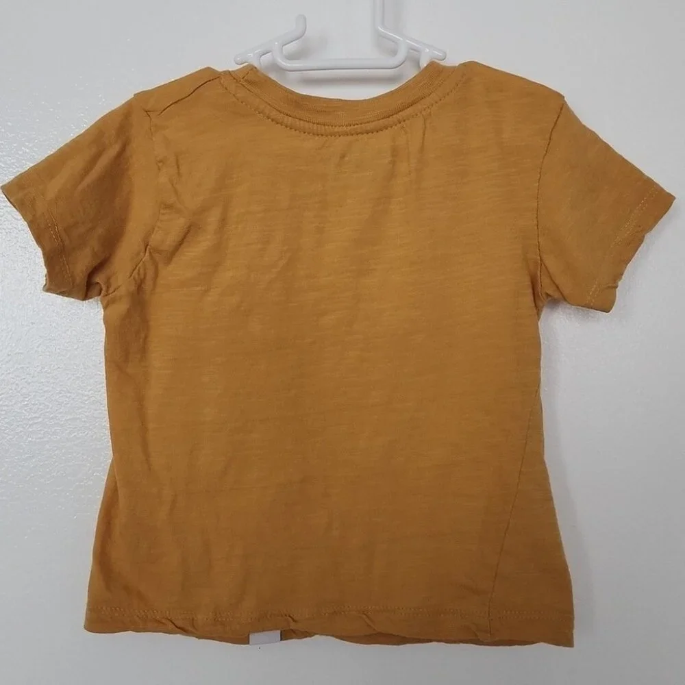 Free Planet Tshirt And Joggers size 2T